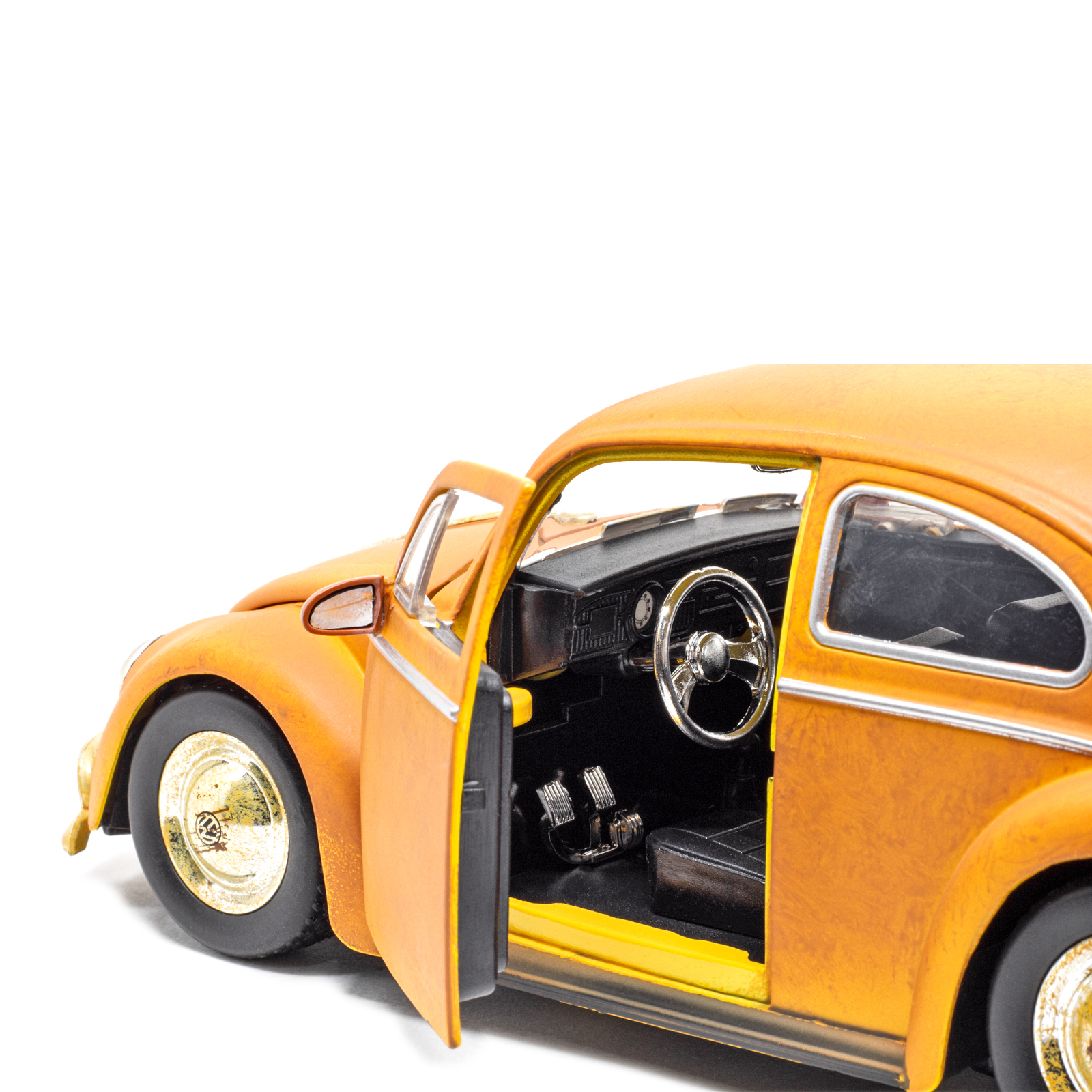 Miniatura Transformers Fusca Bumblebee E Charlie Jada