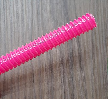MANGUEIRA PLASTICA HELIX ROSA/BRANCO