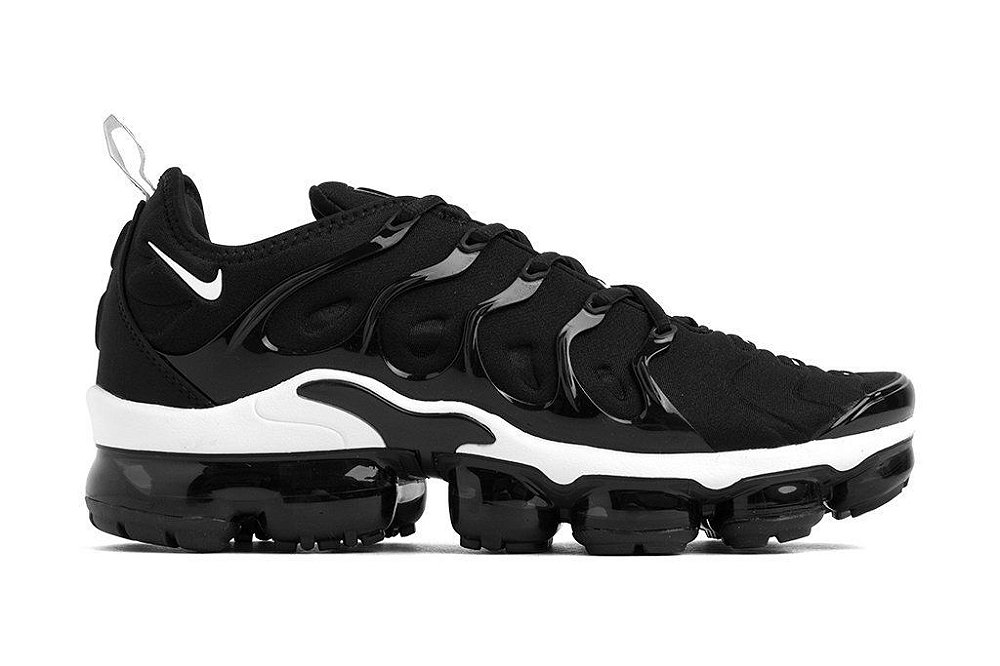 nike vapormax plus branco e preto