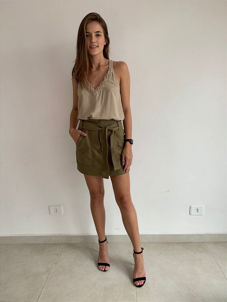 saia suede curta