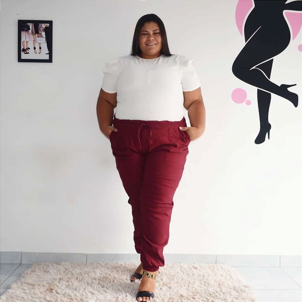 calça jogger vinho