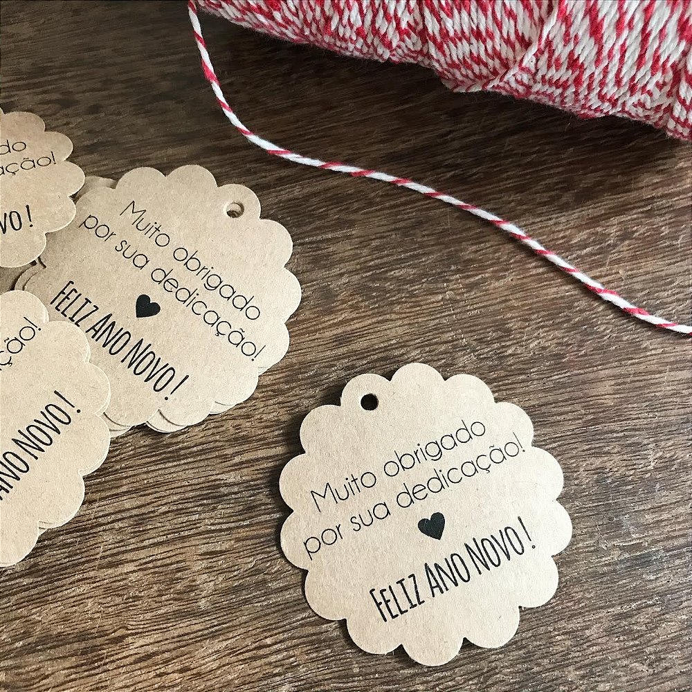 Tag Flor Kraft Feliz Ano Novo com cordão 10 unidades - Papelaria Personalizada e Embalagens Criativas | Louise Machado Designs Tag Flor Kraft Feliz Ano Novo com cordão 10 unidades - Papelaria Personalizada e Embalagens Criativas | Louise Machado Designs