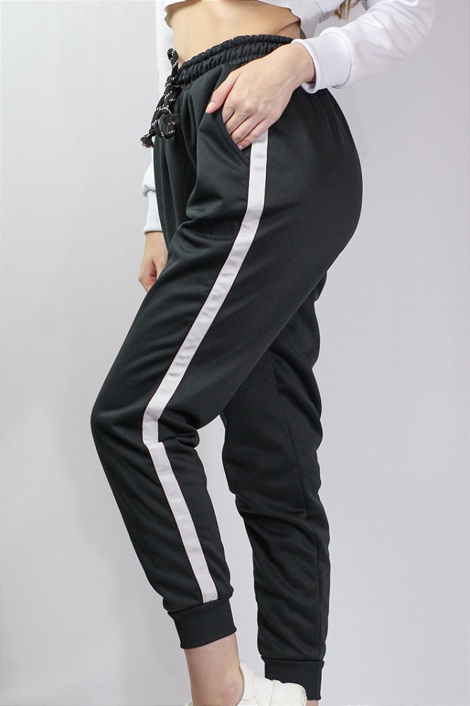 calça jogger com listra lateral helanca