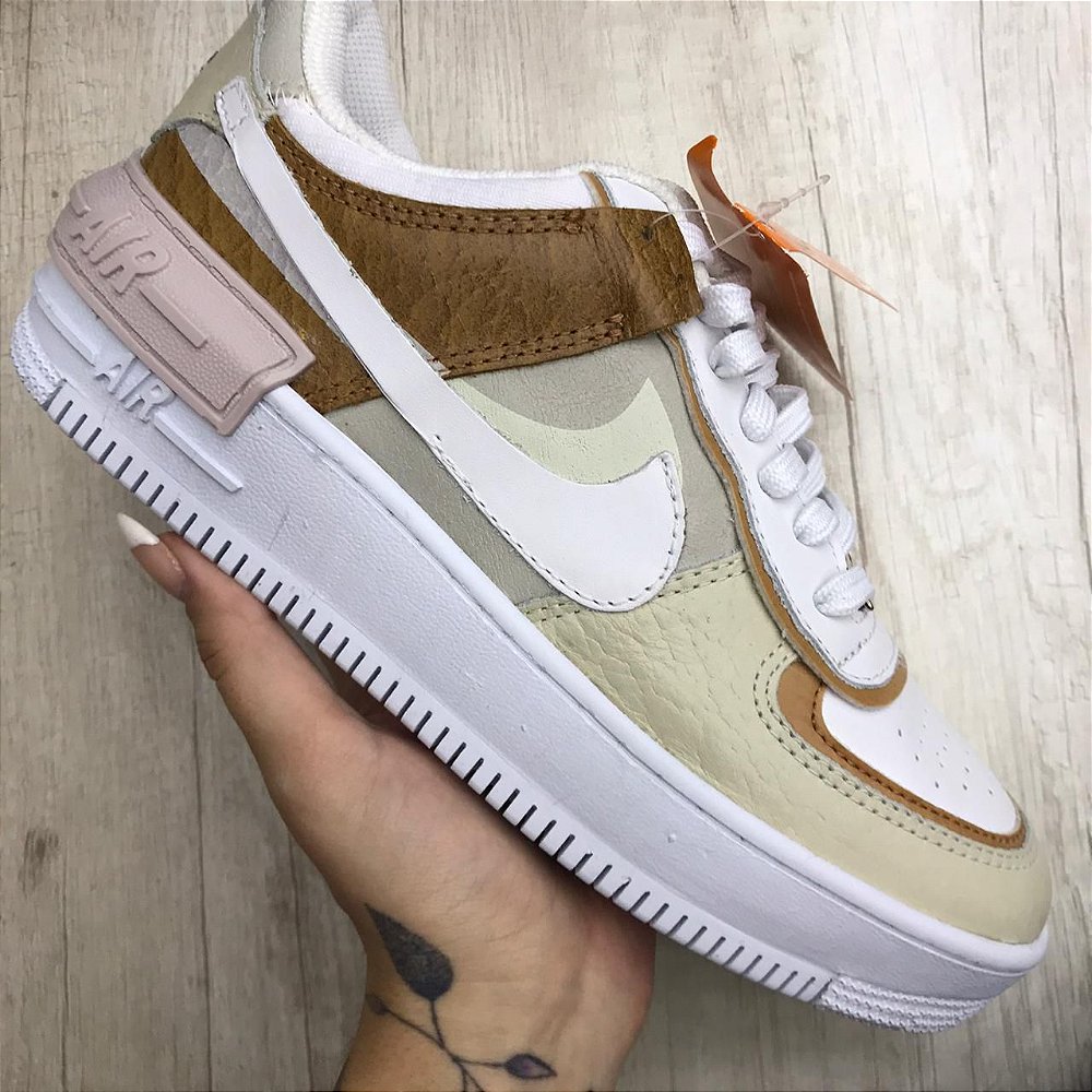 nike de couro marrom