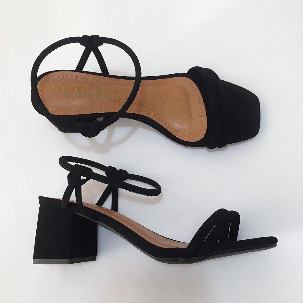 sandalia salto bloco preta