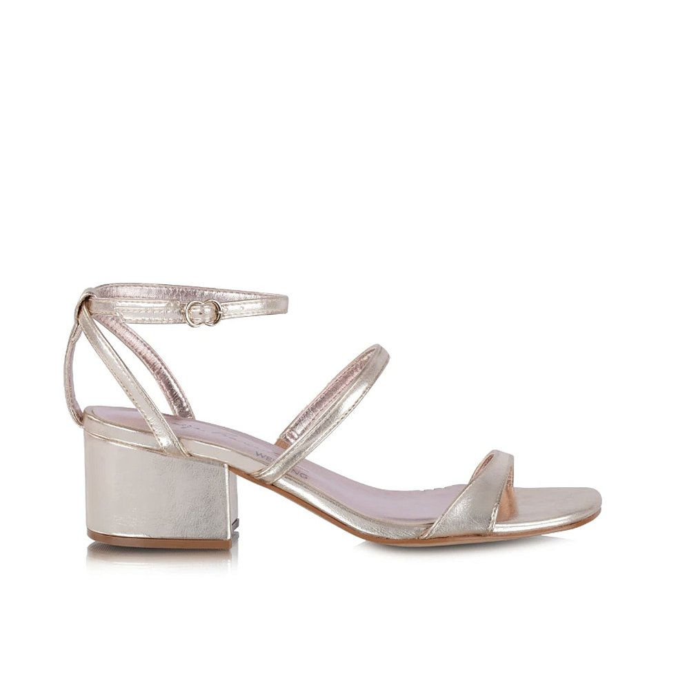 Sandália Luiza Barcelos – Sete Multimarcas