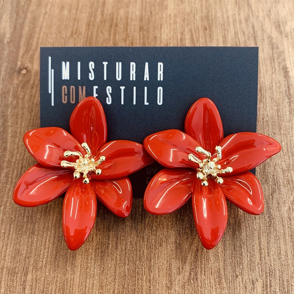 Brinco Flor Azaléia - Vermelha - Misturar com Estilo - Acessórios  exclusivos para mulheres cheias de estilo