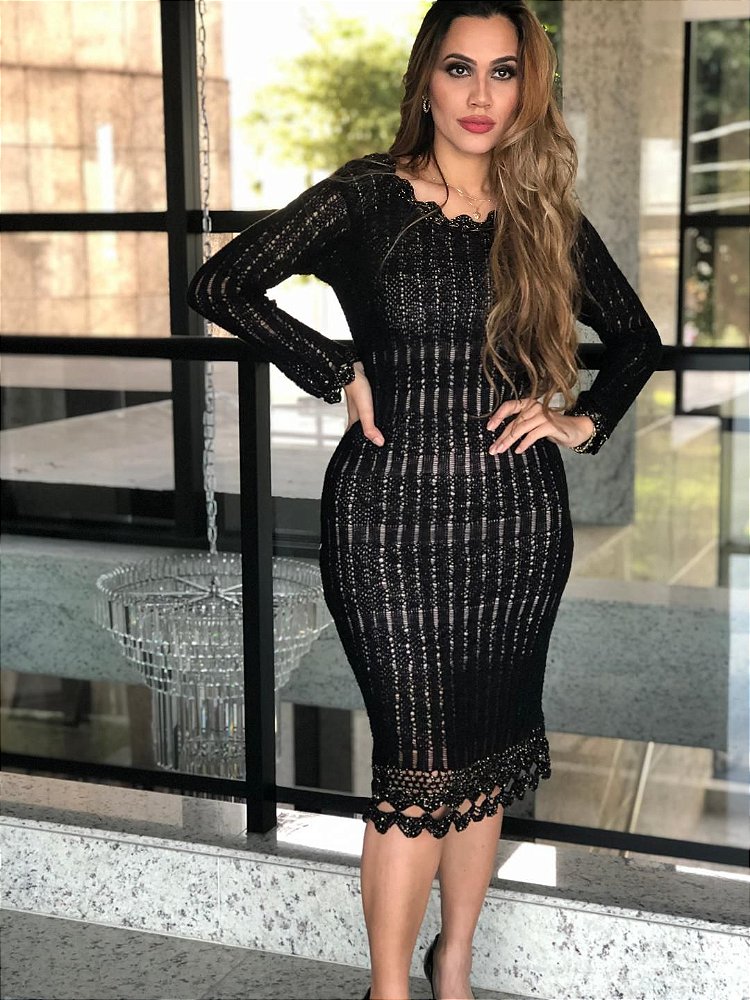 vestido preto manga longa midi