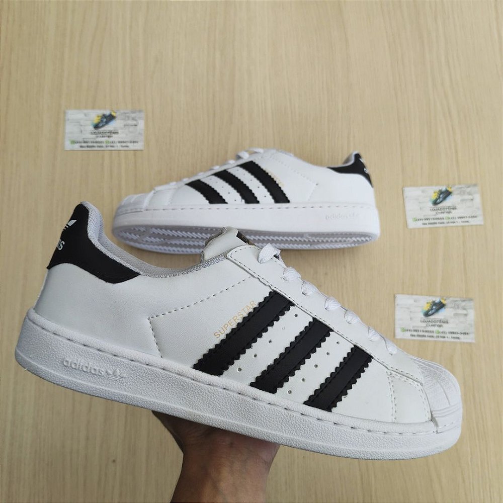 forma do tênis adidas superstar é grande