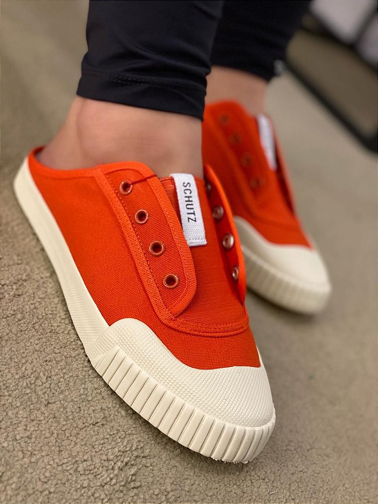 open sneaker smash