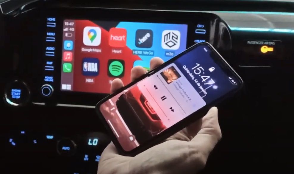 Apple carplay rav4