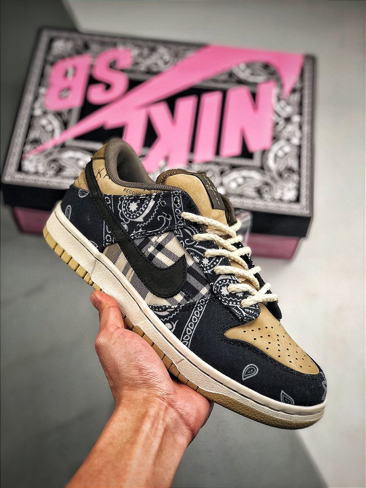 NIKE SB DUNK LOW TRAVIS SCOTT CACTUS JACK - Sesh