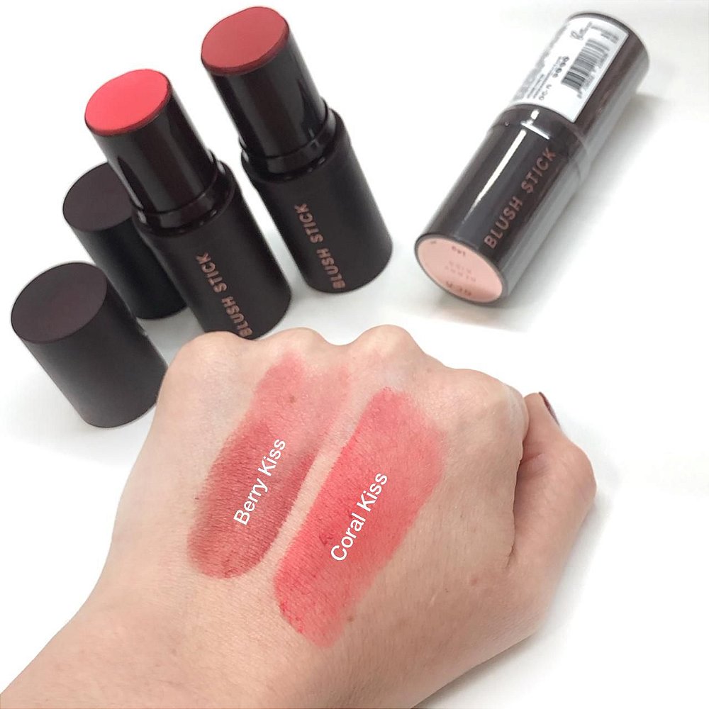Blush Stick Coral Kiss - Mariana Saad - Brisa Maquiagens