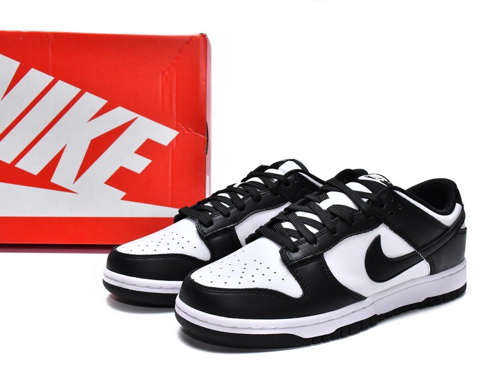 dunk low nike white black