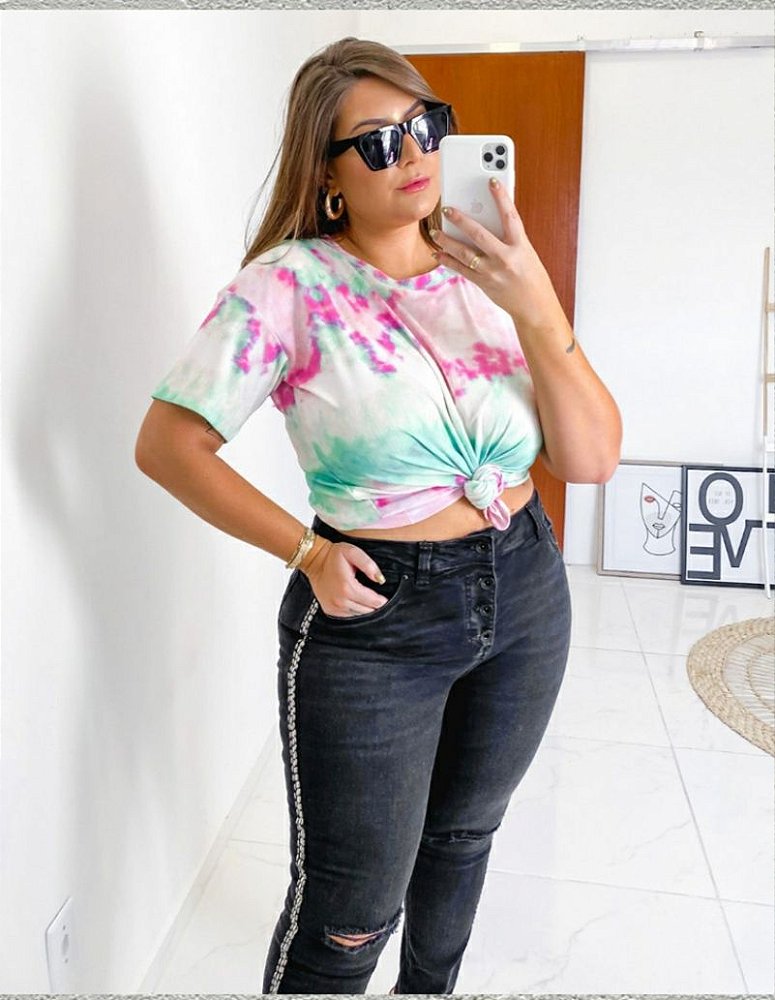 calça rasgada na lateral