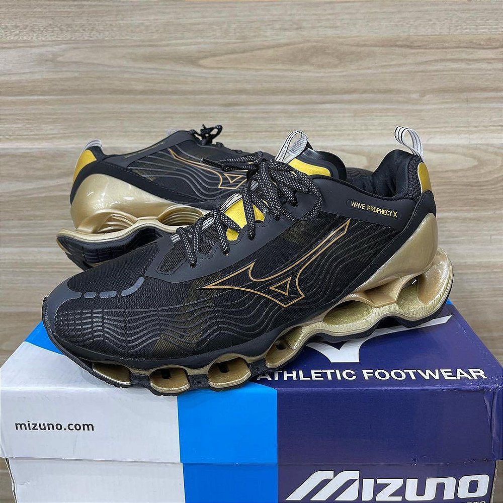 mizuno x dourado