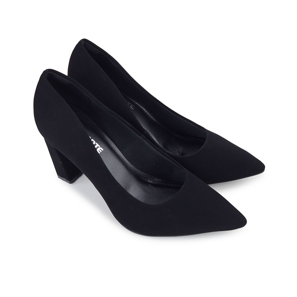 sapato-feminino-via-marte-scarpin-preto-234901-estrela-mix-uma