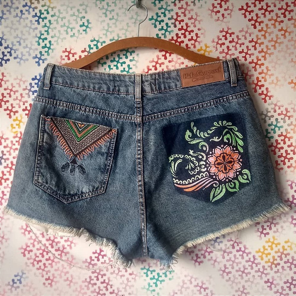 short jeans bordado