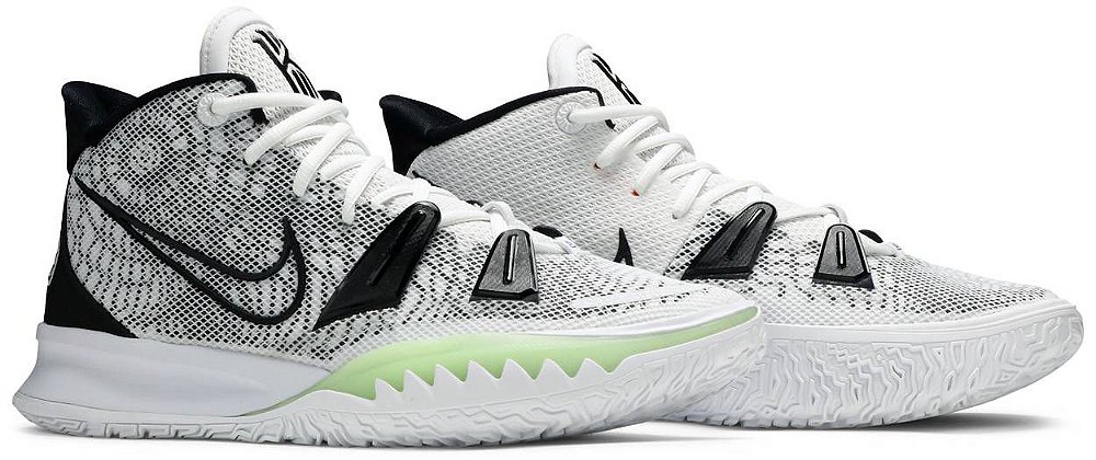 nike tech challenge 2 hot lava