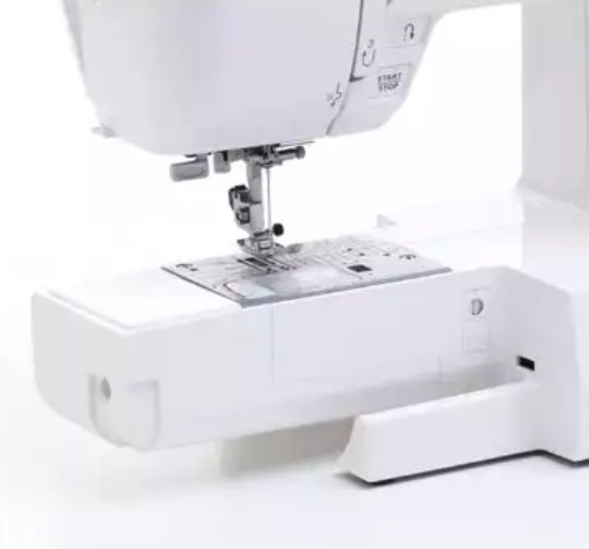 Máquina Janome Doméstica DC6100 Autovolt Fashion Maq Máquinas e Acessórios