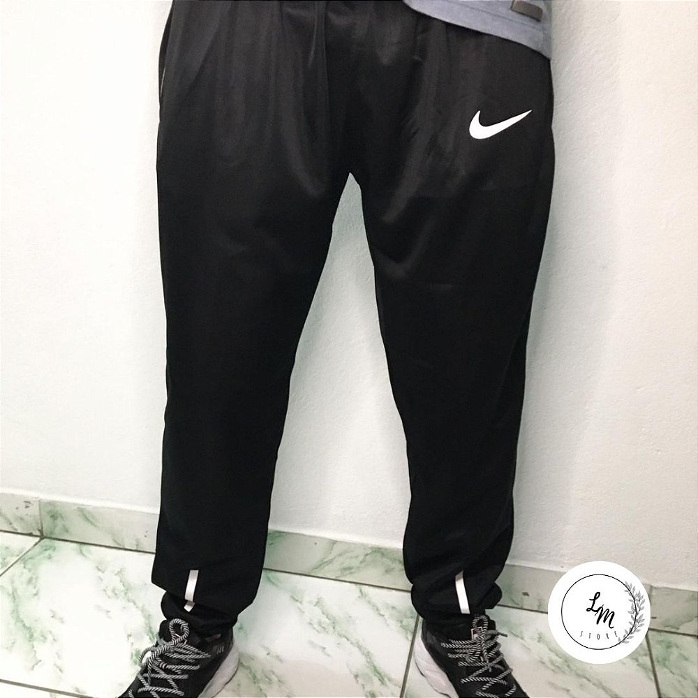 calça nike chino