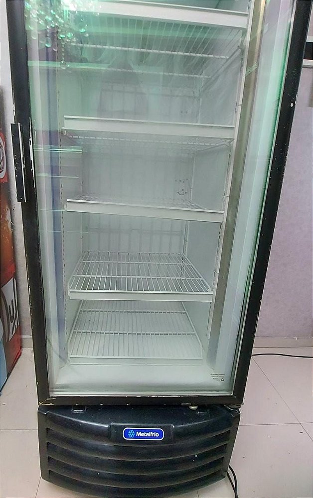 Freezer Expositor Vertical 600 Lt 220V Metalfrio [Usado] Ilha das