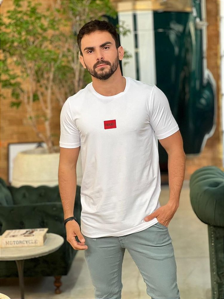 Camiseta Hugo Boss Basic Branca Logo Vermelho - Zé Mineiro | Moda Masculina