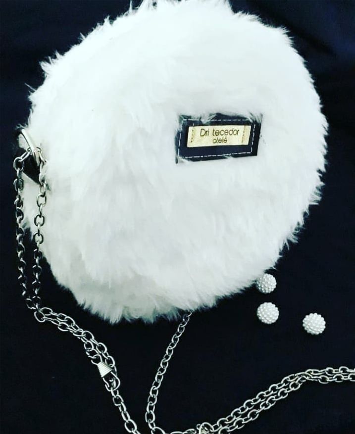 chanel pearl waist bolsa