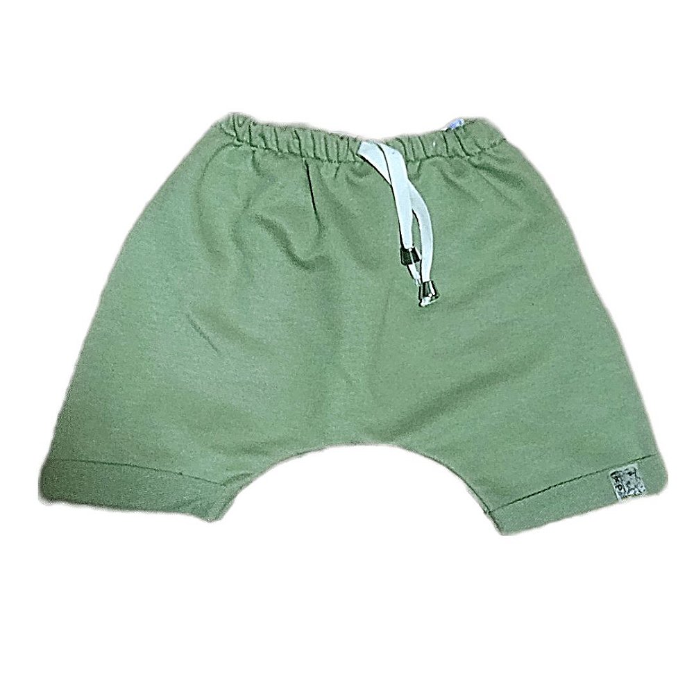 short verde musgo