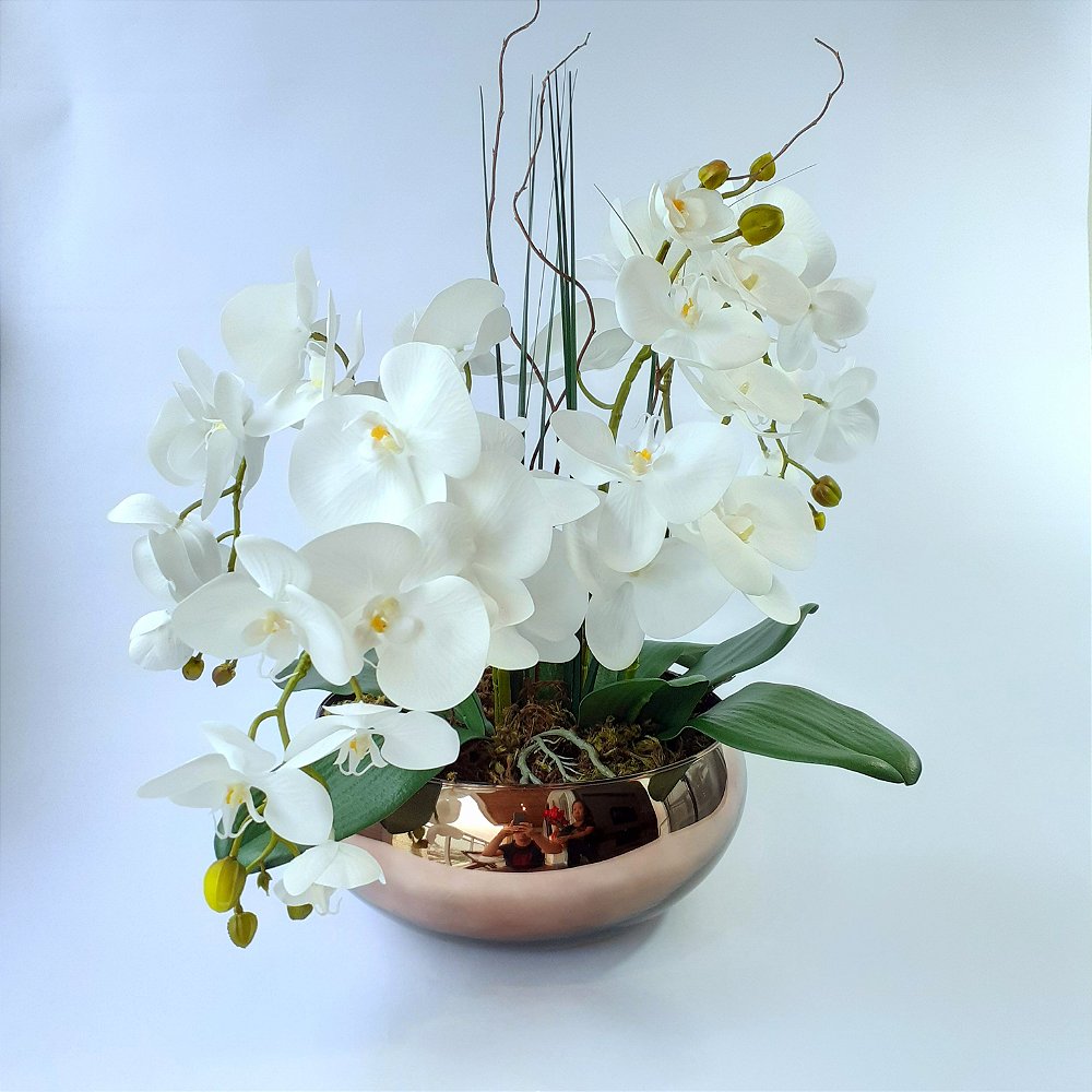 Arranjo de Orquídea Branca Toque Real Vaso Dourado - VerdeArt