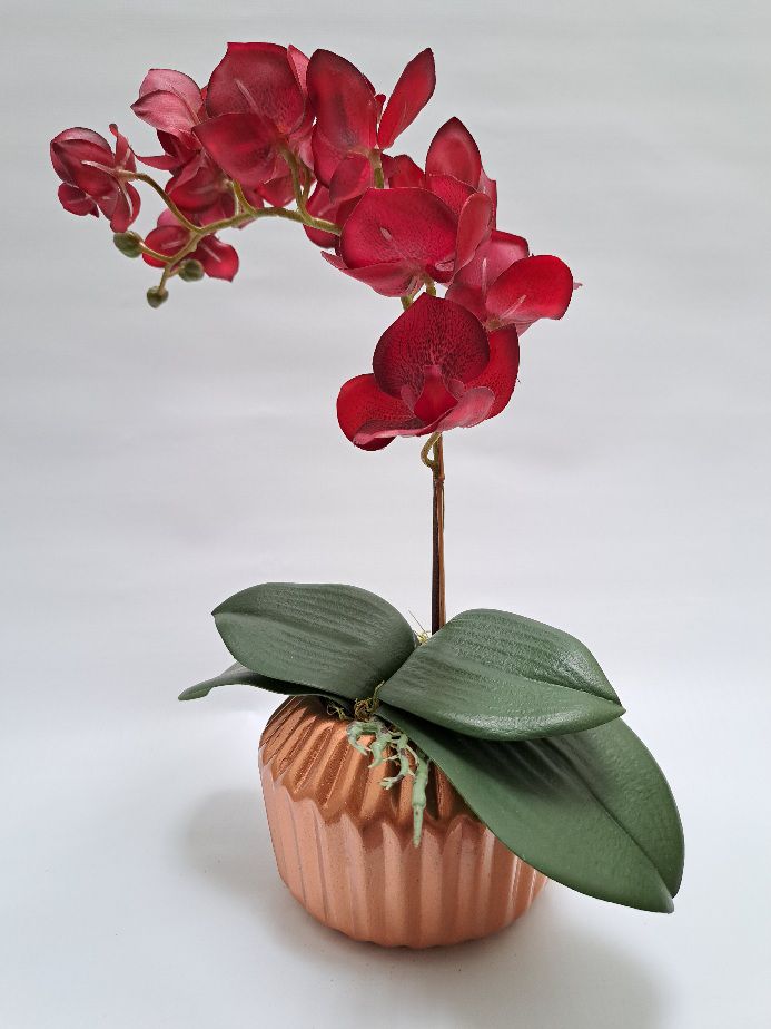 Arranjo Orquídea Vermelha no Vaso Geometrico Cobre - VerdeArt