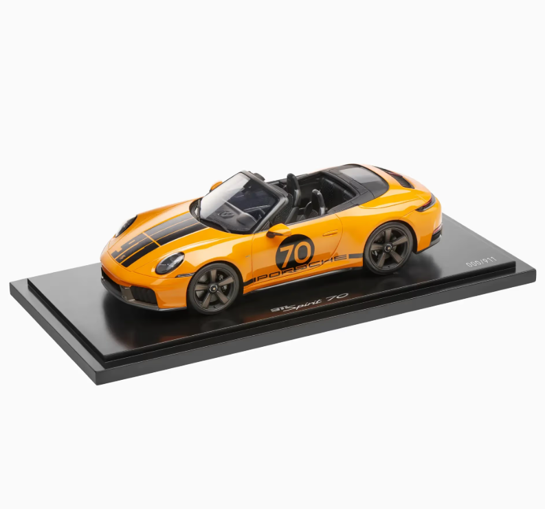 Porsche 911 GT3 RS 992 Tribute 1:18 Branco | Miniatura - Porsche