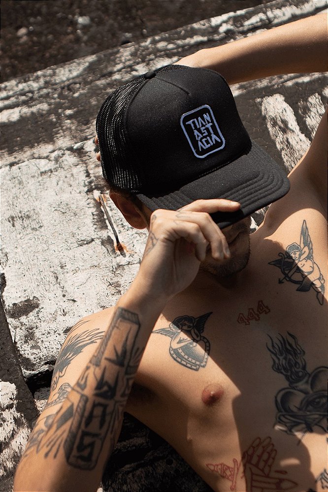 BONÉ TRUCKER PRETO TIANASTÁCIA - CÏCLOoriginal - CICLO Original