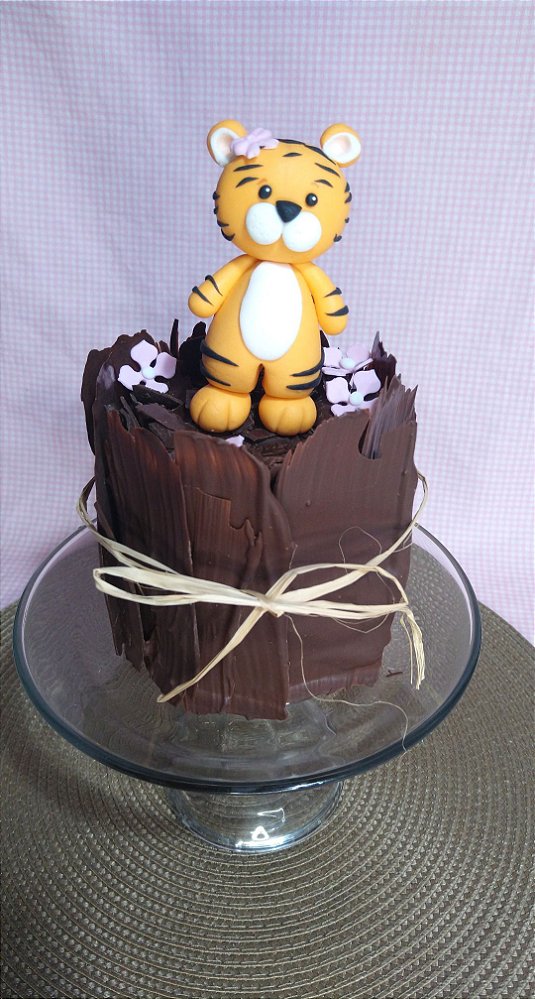 Bolo com Pasta Americana e Cupcake I Love Tortas Bolo com Pasta Americana e Cupcake I Love Tortas