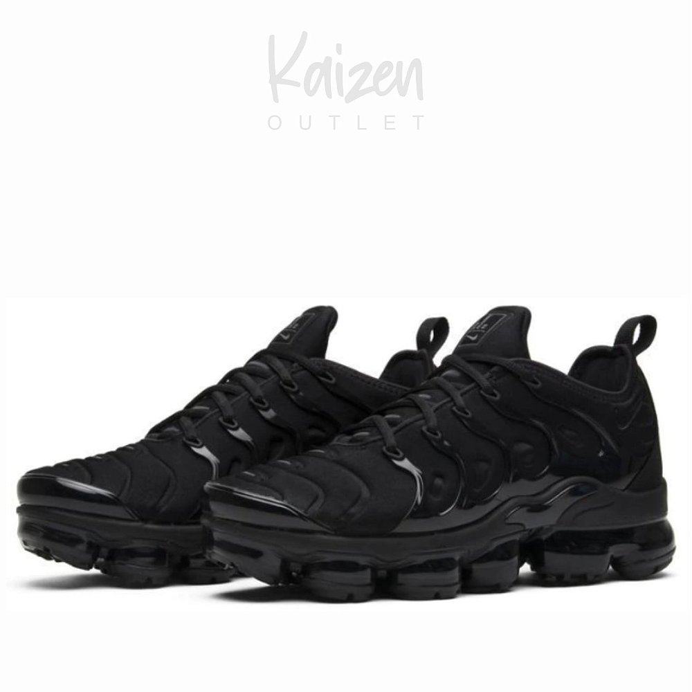 triple black nike air vapormax