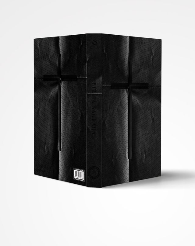 BIBLIA - JESUS VIVE - NAA - LETRA NORMAL - Camisetas Cristãs