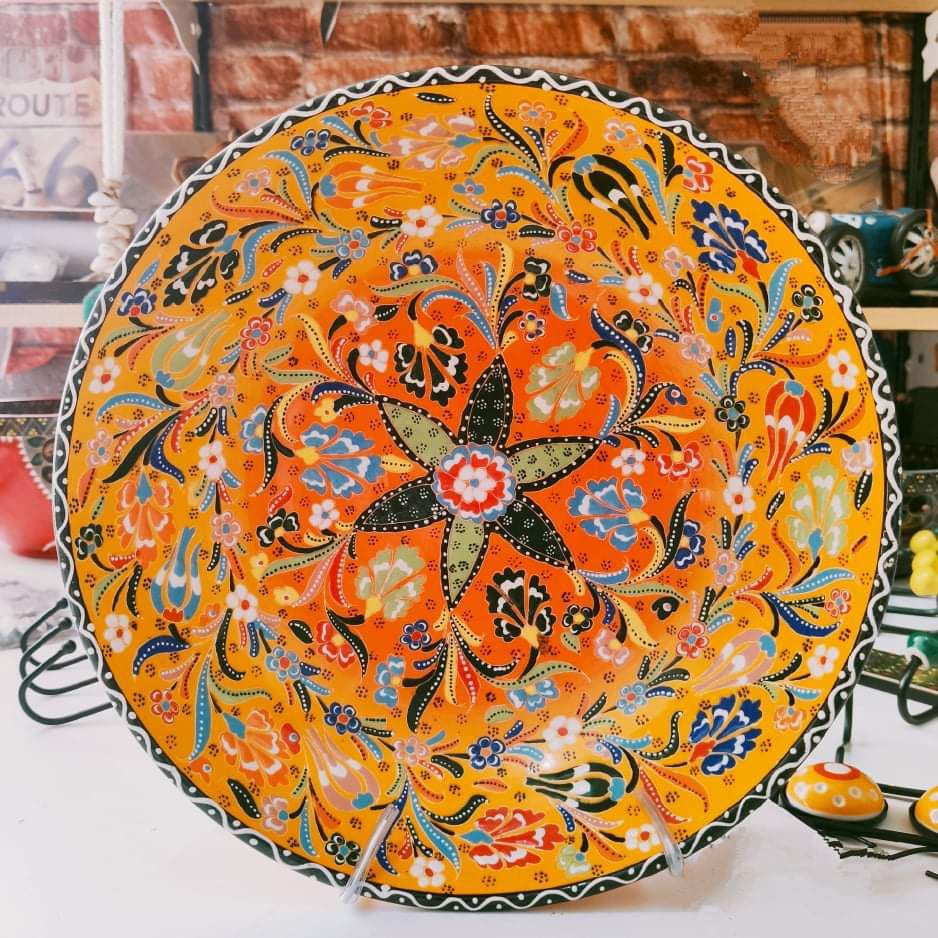 Para servir e encantar! Lindíssimo conjunto de tigelas Importadas da Turquia,  produzida em cerâmica através de um processo artesanal capaz de garantir um  visual autêntico, charmoso e criativo. Essa útil e excelente
