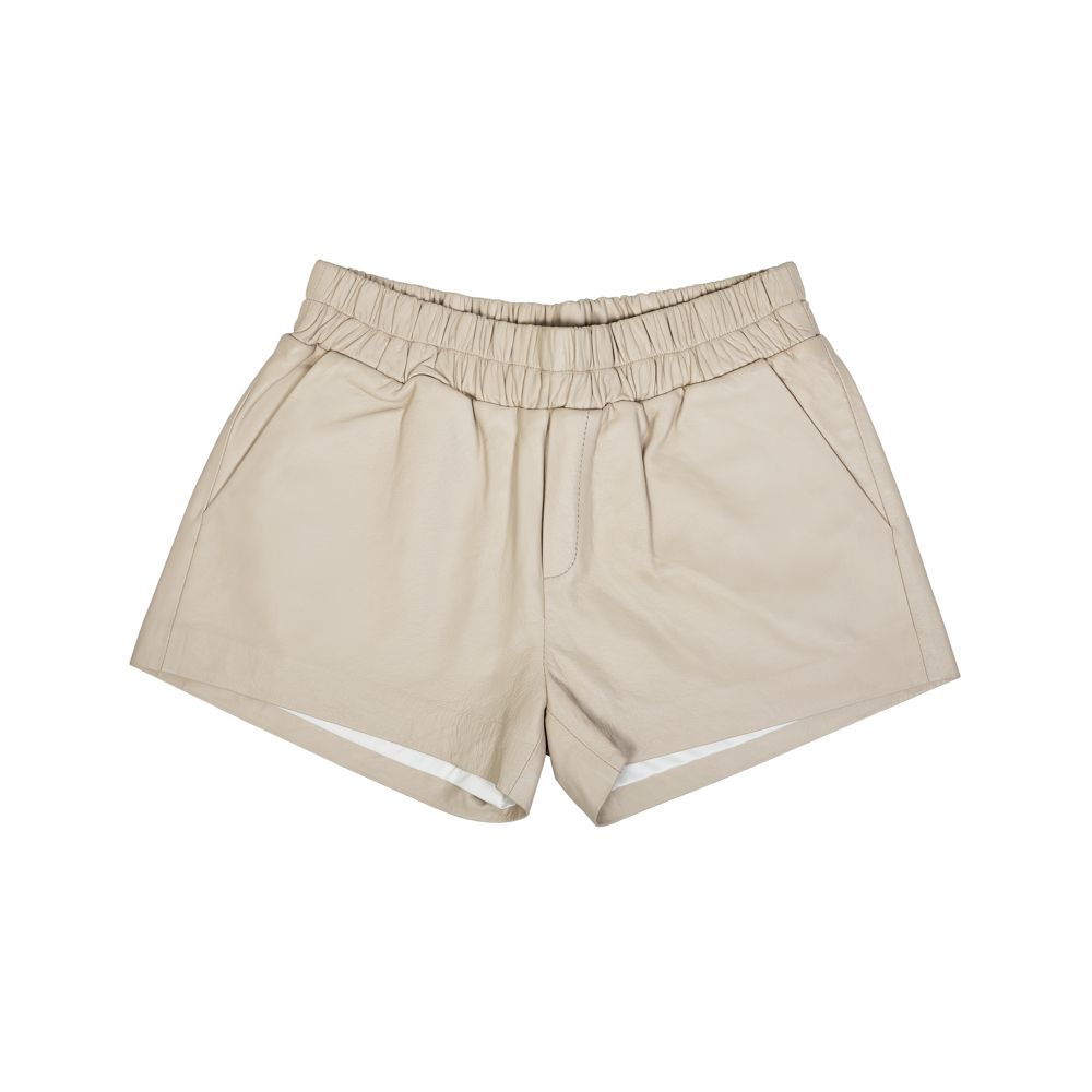 bermudas de couro