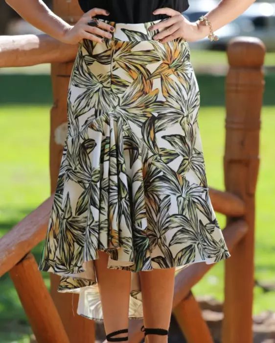 SAIA SEREIA MULET FLORAL MODA EVANGÉLICA https://www.lojaflordeamendoa.com.br/produto/saia-sereia-mulet-floral-moda-evangelica