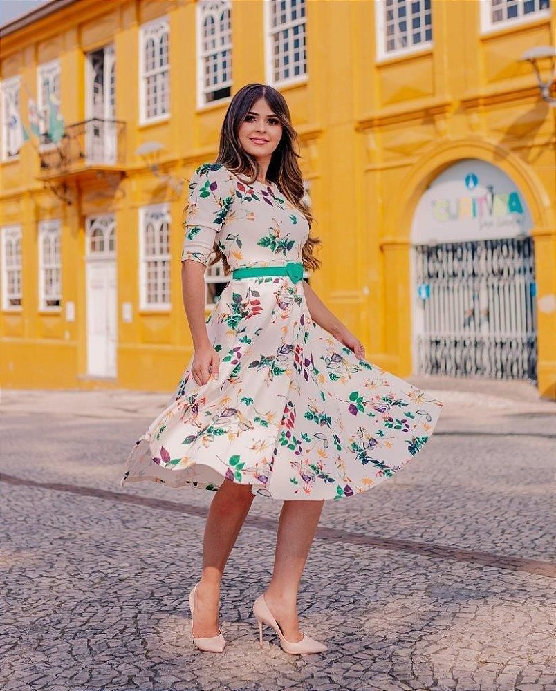 vestido godê de crepe