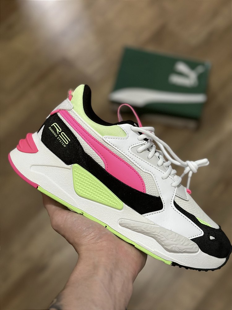 PUMA RS-Z REINVENT (white/fluo pink) - Corre de Rua