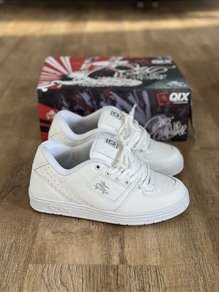 Kazoo　559 QIX COMBAT SUEDE (roxo) - Corre de Rua