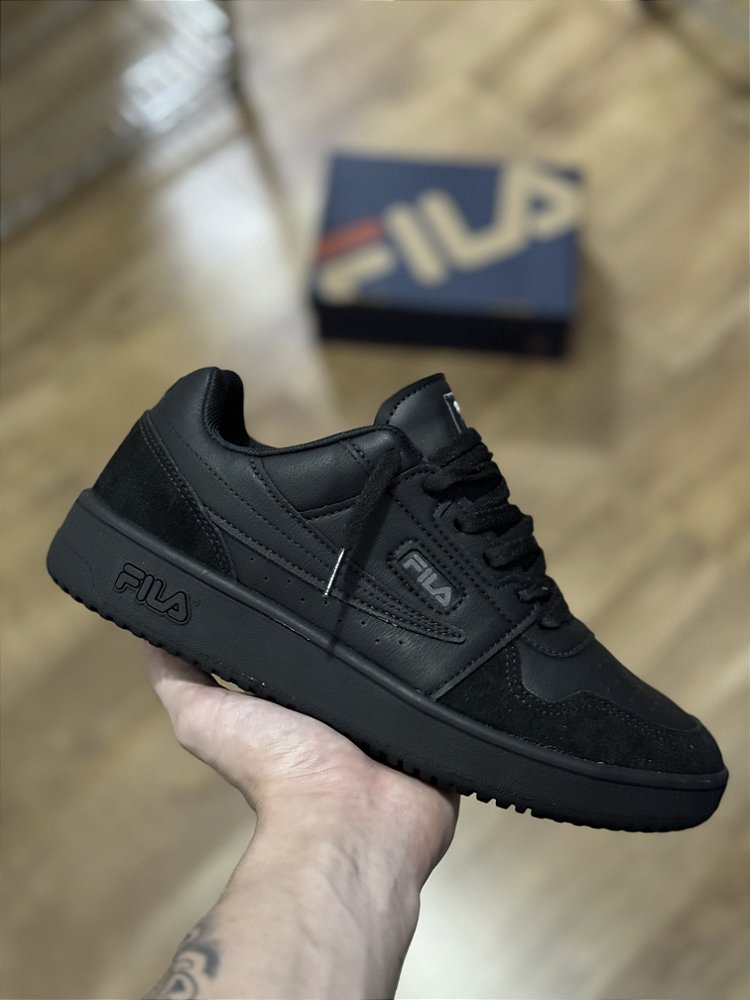 Fila arcade low black hotsell