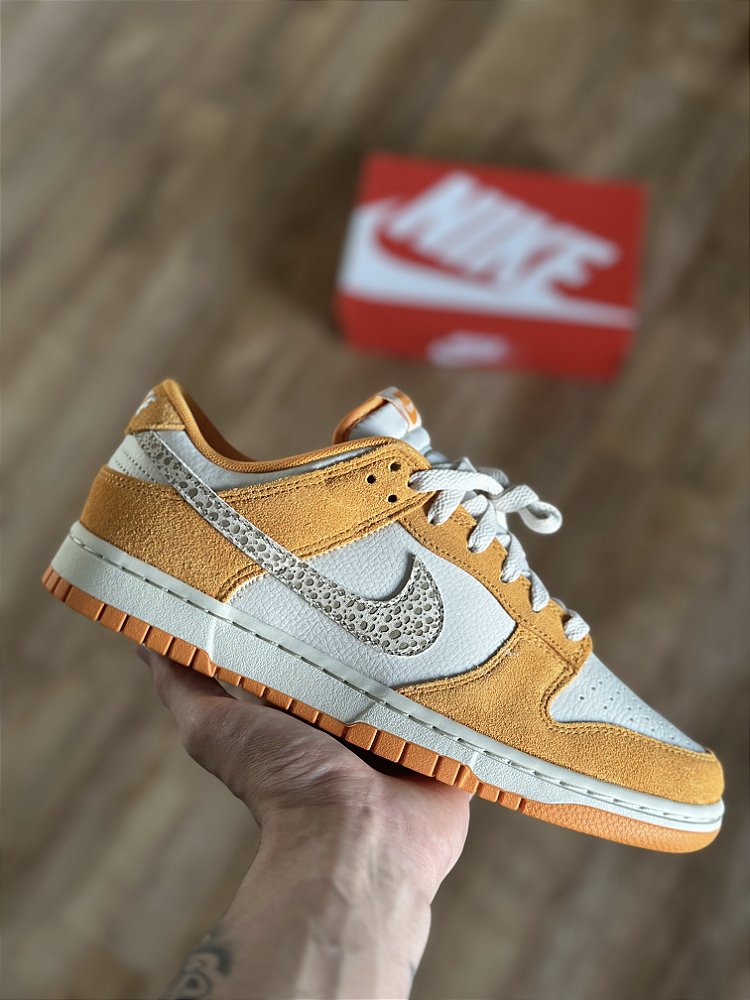 NIKE DUNK LOW “Safari Swoosh Kumquat” - Corre de Rua