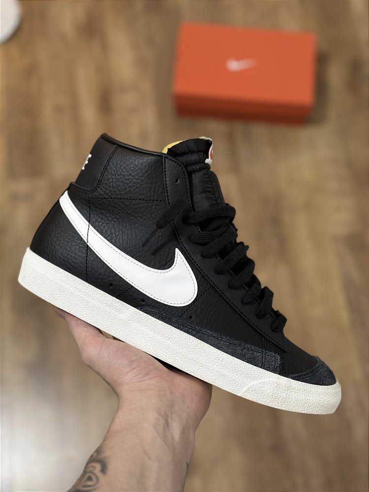 blazer mid 77 vintage black white