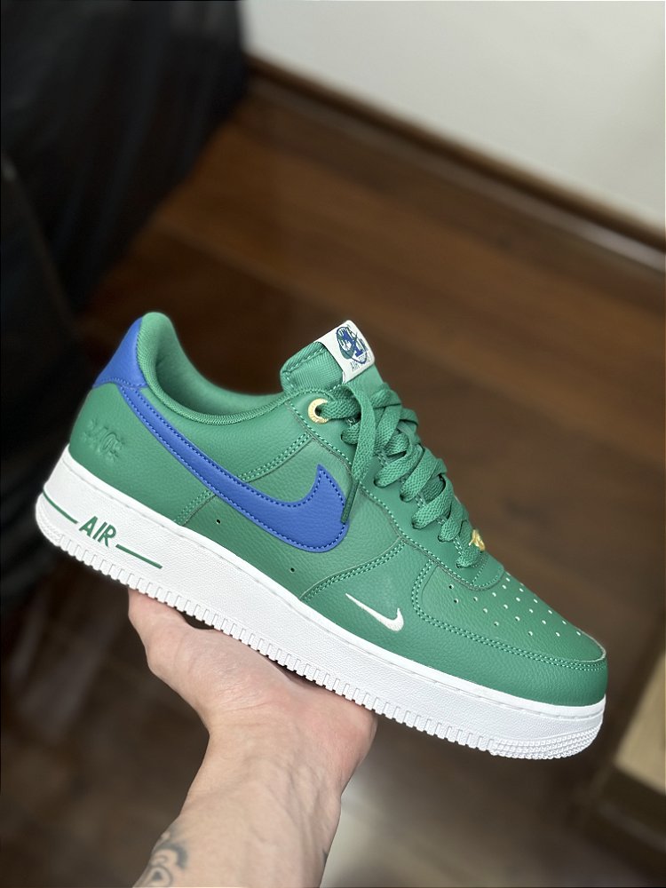 ◆正規品◆NIKE AIR FORCE 1 '07 LV8 MALACHITE◆関税/送料込◆ Nike Air Force 1 '07 LV8 EMB 