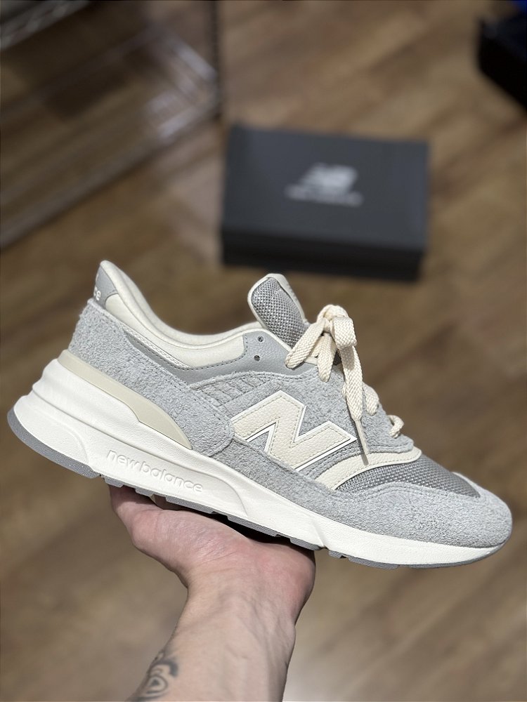 ニューバランス 997R HC 16cm NEW BALANCE 997R (cinza) - Corre de Rua