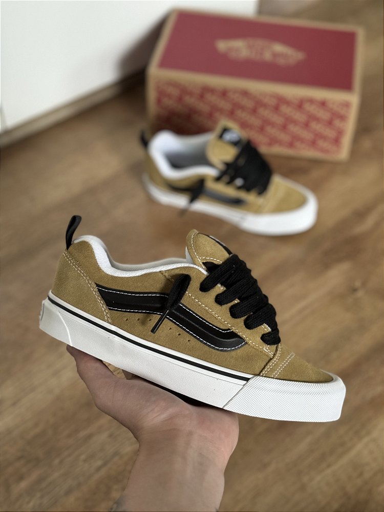 VANS KNU SKOOL (suede antelope) - Corre de Rua