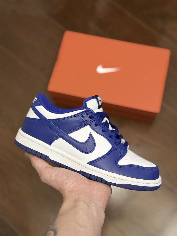 NIKE DANK LOW(GS) ２３cm NIKE DUNK LOW GS (branco/azul) - Corre de Rua