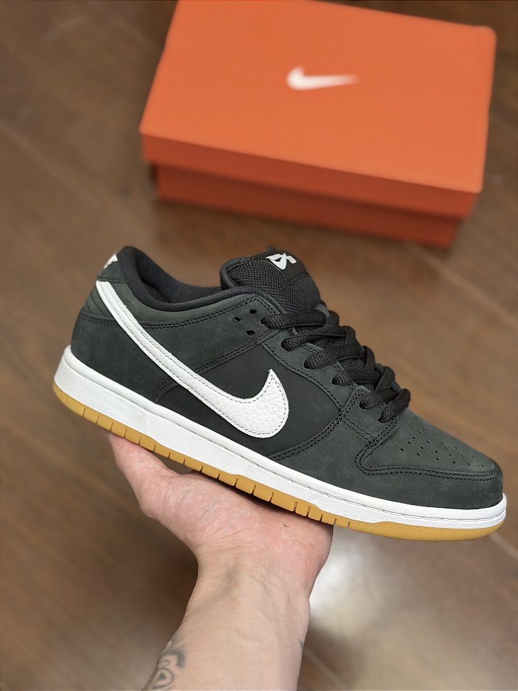 NIKE SB DUNK LOW PRO “Adobe” - Corre de Rua